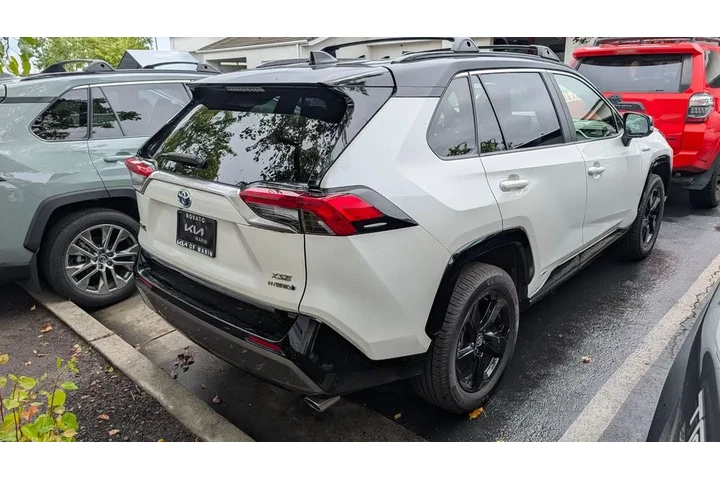 $35995 : Gold Certified 2020 RAV4 Hybr image 9