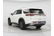 $30998 : Nissan Pathfinder 2023 SL 4d thumbnail