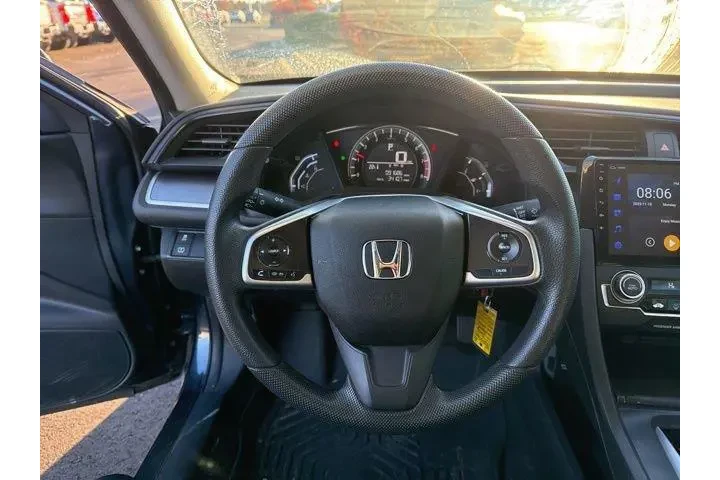 $14000 : Honda Civic 2016 LX 4dr Seda image 10