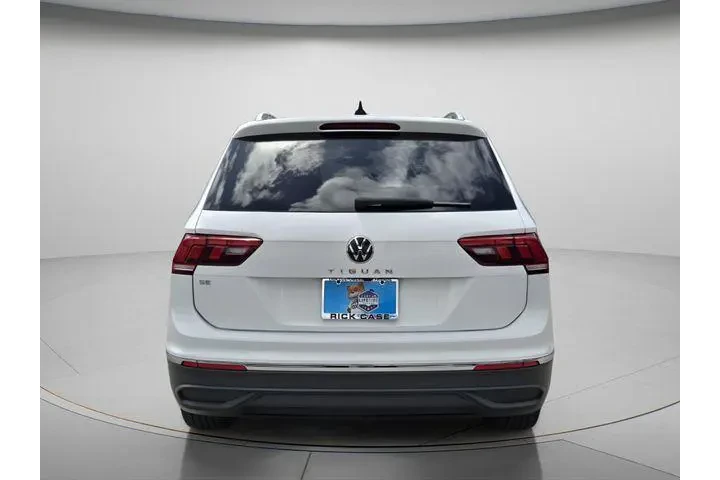 $17671 : Volkswagen Tiguan 2022 SE 4d image 5