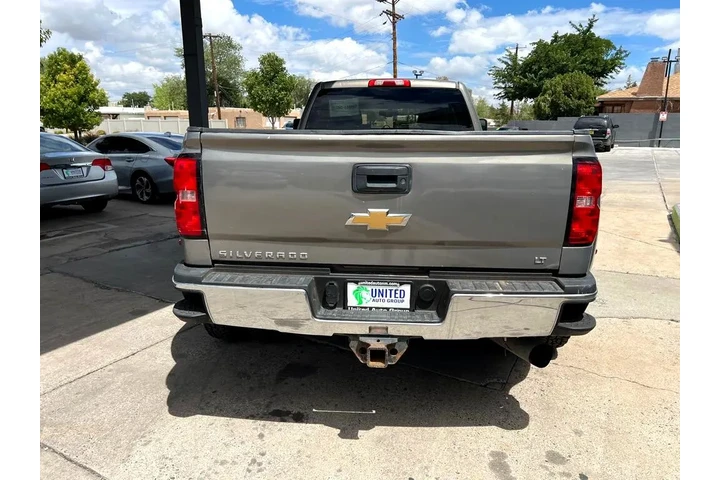 2017 Silverado 3500HD LT Crew image 6