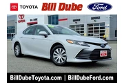 Toyota Camry Hybrid 2023 LE en New Hampshire