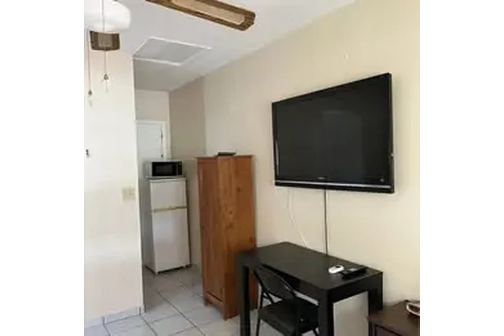 $825 : Habitacion amueblada para rent image 2