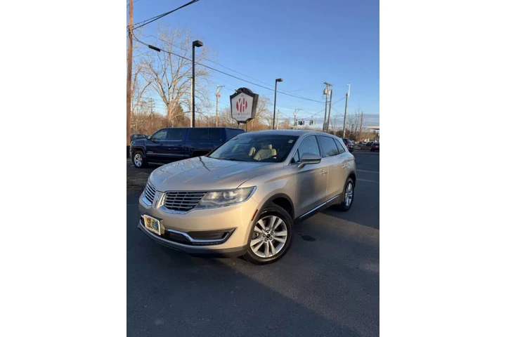 $12500 : 2017 MKX Select image 3
