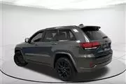 $25749 : Pre-Owned 2021 Grand Cherokee thumbnail