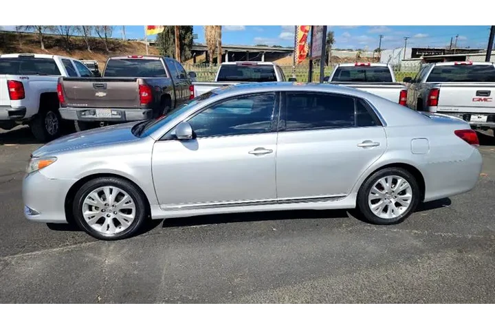 $9999 : 2011 Avalon image 5