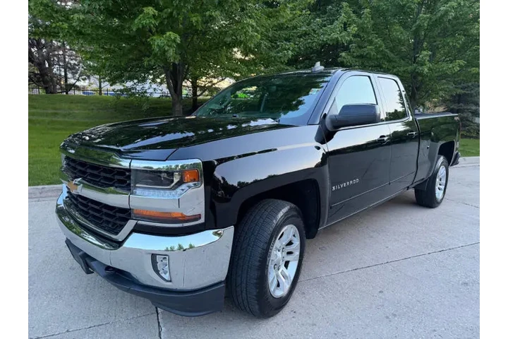 $17995 : 2017 Silverado 1500 LT image 4