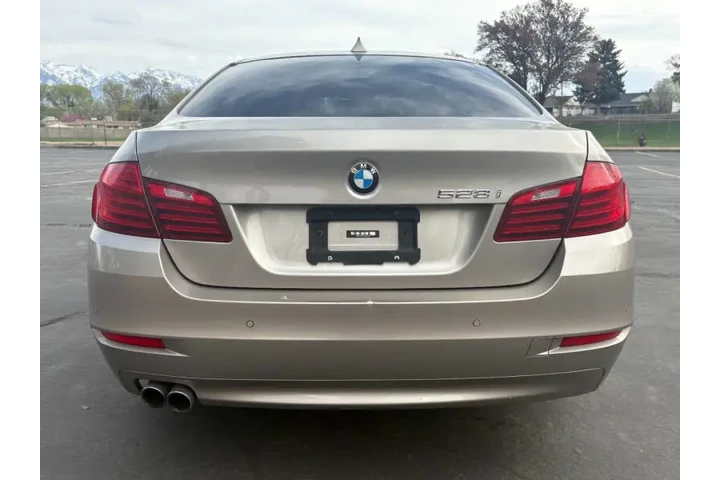 $9900 : 2016 BMW 5 Series 528i image 9