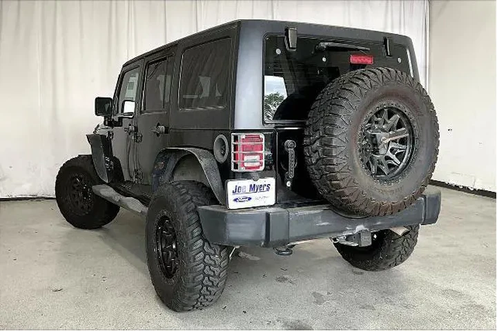 $14991 : Jeep Wrangler Unlimited 2015 image 5