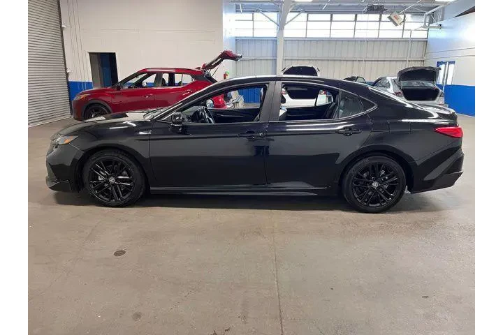 $29443 : Toyota Camry 2025 SE 4dr Sed image 6