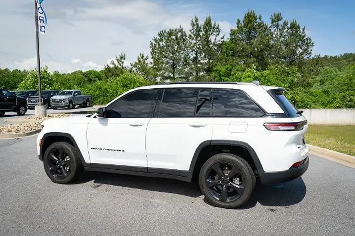 $35987 : Jeep Grand Cherokee 2023 4x4 image 7