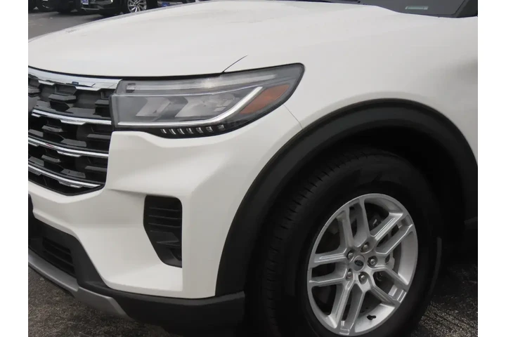 $37999 : Ford Explorer 2025 Active 4d image 3