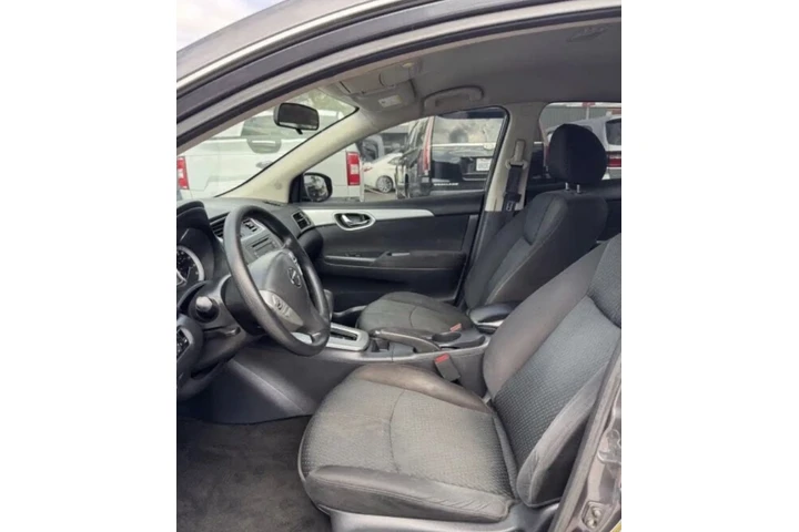 $5000 : Vendo Nissan Sentra 2014 SR image 2