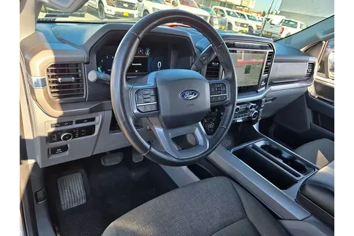 $39988 : Ford F-150 2024 4x4 XLT 4dr image 10