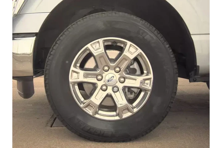 $38999 : Ford F-150 2023 4x4 Lariat 4 image 9