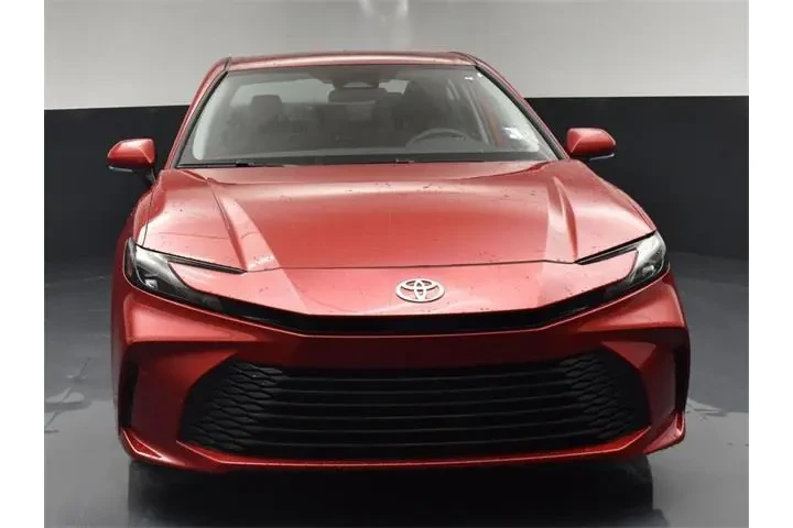 $21558 : Toyota Camry 2025 LE 4dr Sed image 3