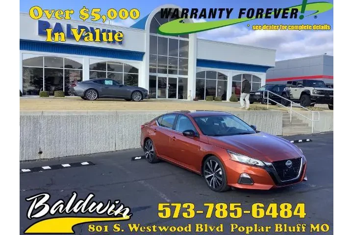 $27950 : Nissan Altima 2021 2.5 SR 4d image 1