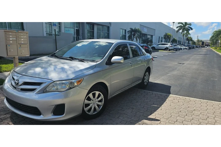 $9500 : Toyota Corolla L image 8