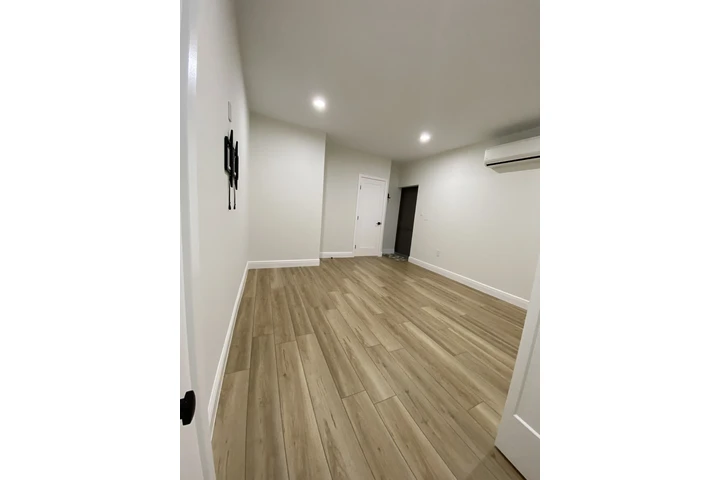 $1 : Cutler Bay image 4