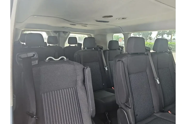 $18000 : Ford Transit 2017 350 XLT 3d image 9