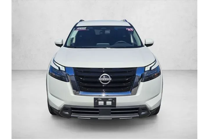 $28934 : Nissan Pathfinder 2025 SV 4d image 2
