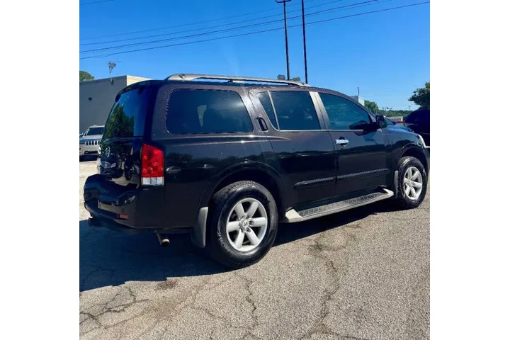 $7500 : 2015 Armada SV image 6