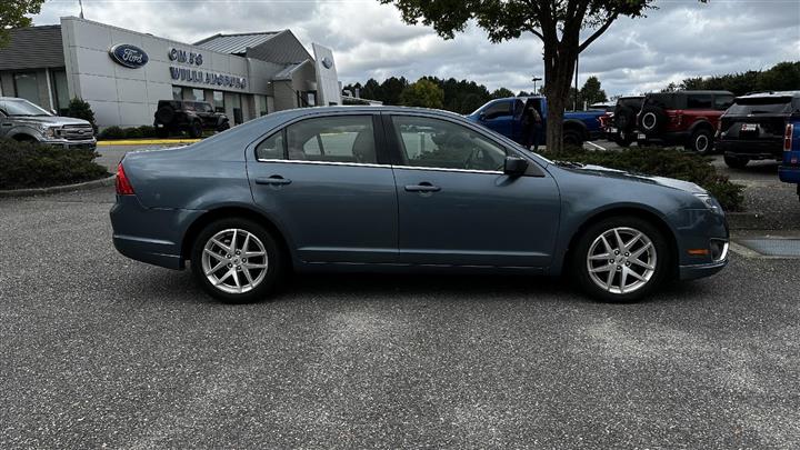 $7200 : PRE-OWNED 2012 FORD FUSION SEL image 3