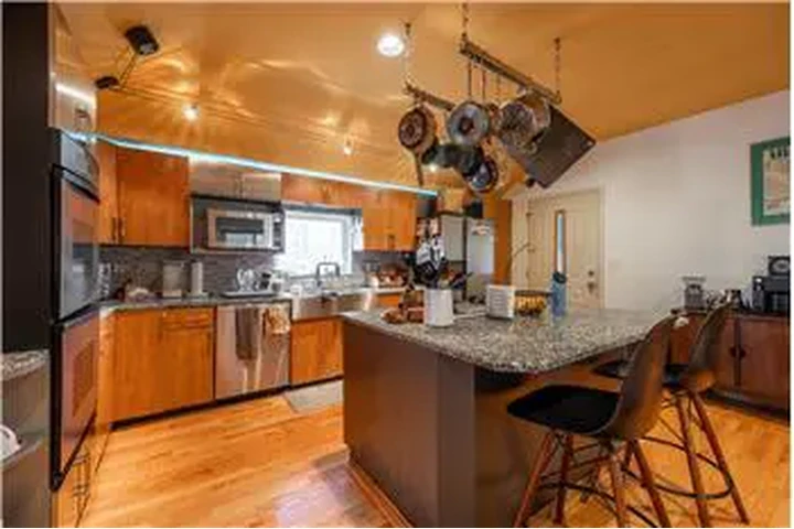 $4500 : Rental property with 2 bedro image 10