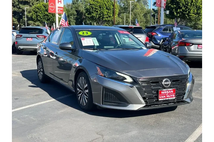 $18998 : Nissan Altima 2023 2.5 SV 4d image 7
