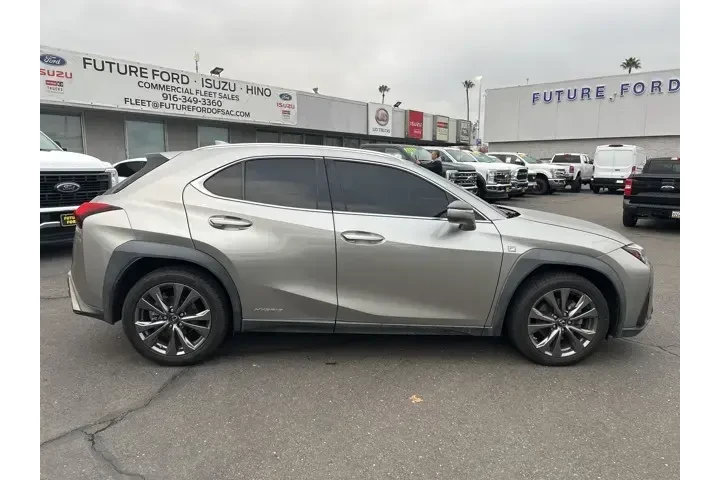 $27988 : Lexus UX 250h 2020 AWD F SPO image 4