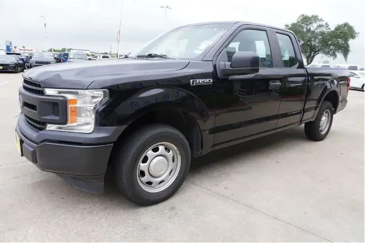 $18725 : Ford F-150 2018 4x2 XL 4dr S image 3
