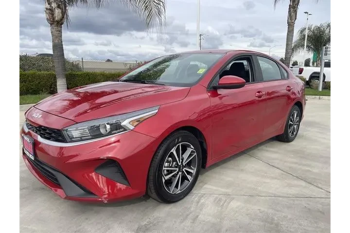 $17999 : Kia Forte 2023 LXS 4dr Sedan image 1