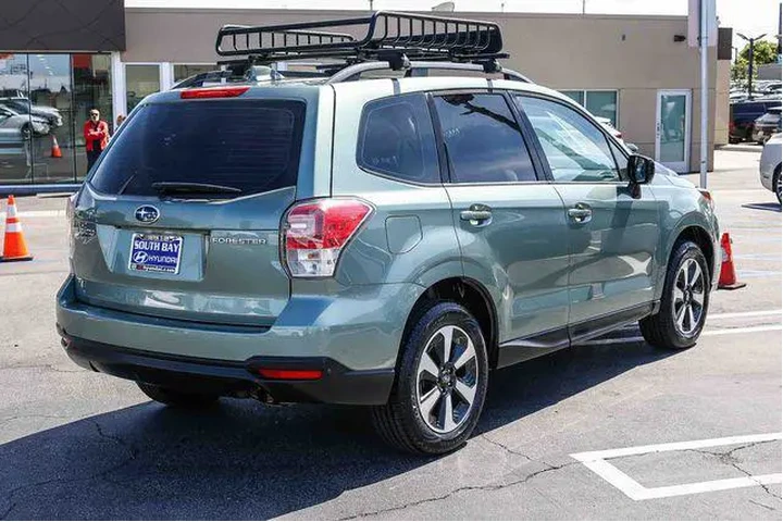 $13498 : Subaru Forester 2018 AWD 2.5 image 6