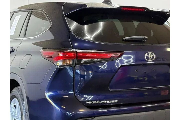 $35698 : Toyota Highlander 2024 AWD L image 7