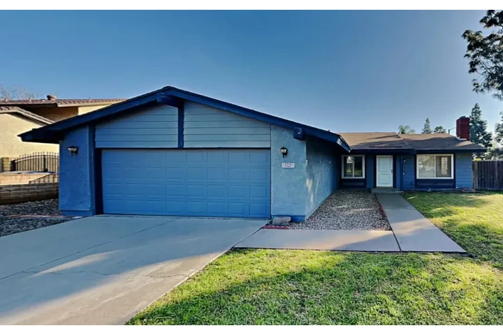 $2630 : Available 3Bed 2Bat in LA image 3