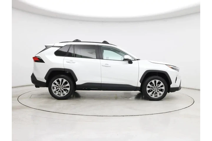 $34998 : Toyota RAV4 2024 XLE Premium image 7