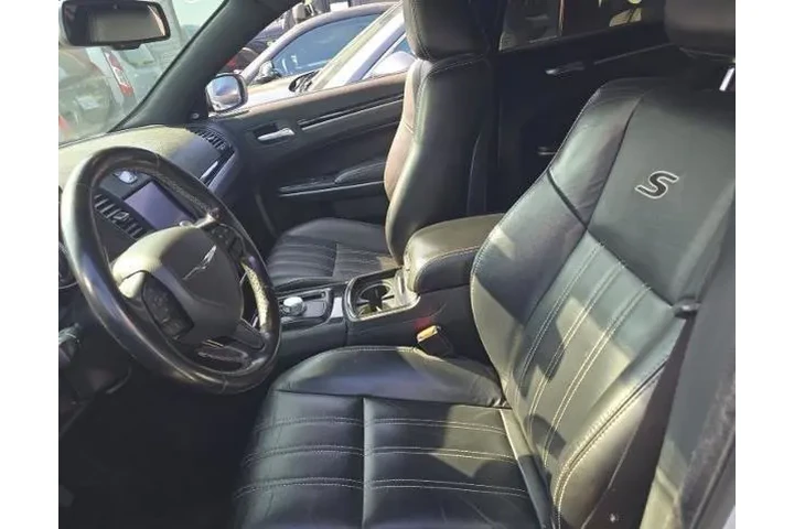 $19900 : Chrysler 300 2021 S V6 4dr S image 5