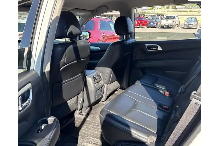 $16800 : Nissan Pathfinder 2017 S 4dr image 7