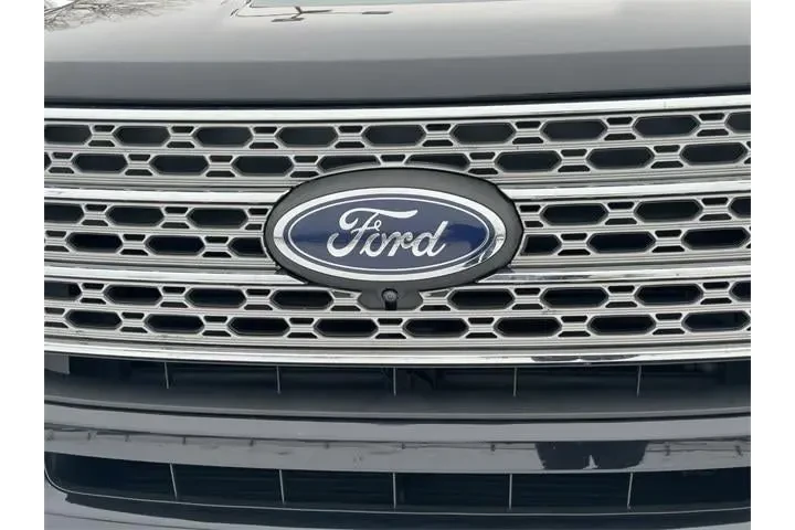 $36000 : Ford Explorer 2023 AWD Limit image 9