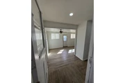 $800 : Freshly updated and move-in ! thumbnail