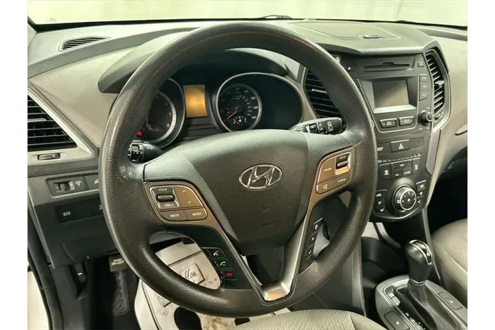 $11711 : Hyundai SANTA FE Sport 2016 image 4