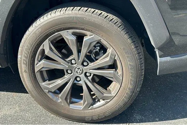 $35140 : Toyota RAV4 Hybrid 2023 AWD image 7