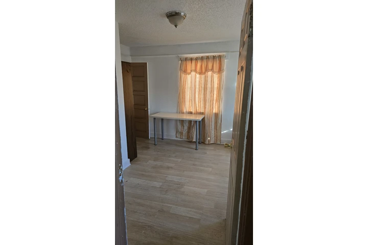 $800 : Cuarto De Renta image 1