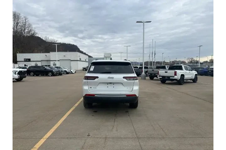 $31980 : Jeep Grand Cherokee L 2022 4 image 10