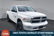 PRE-OWNED 2018 RAM 1500 SLT en Madison WV