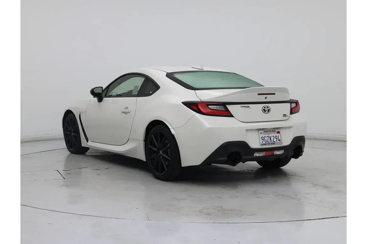 $31998 : Toyota GR86 2023 Premium 2dr image 2
