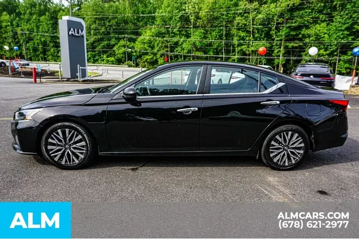 $17120 : Nissan Altima 2023 2.5 SV 4d image 7