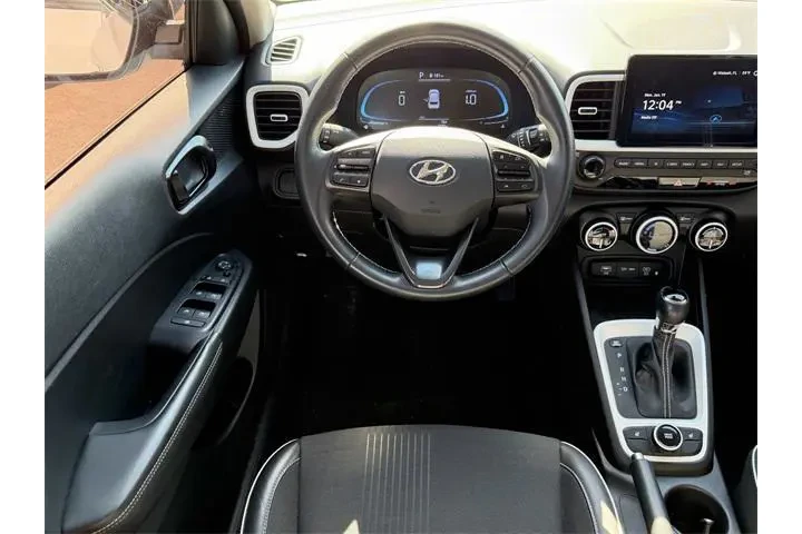 $18885 : Hyundai VENUE 2024 Limited 4 image 9