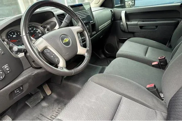 $30566 : Chevrolet Silverado 3500HD 2 image 10