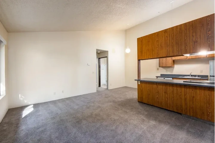 $1100 : Cozy 1-Bedroom and 1-Bathroom image 7